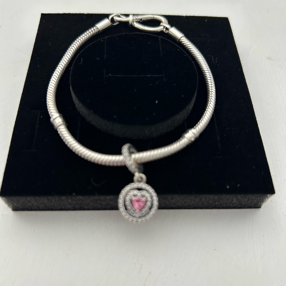 Pandora infinity bracelet and heart charm Heart Charm (set only)